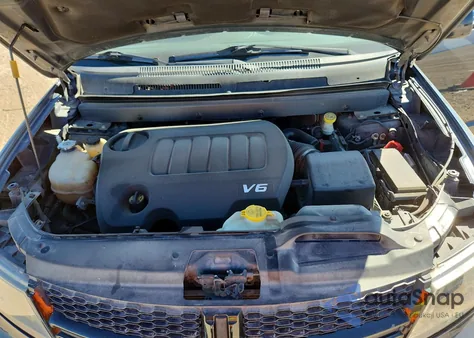 2017 Dodge Journey Crossroad z USA, uszkodzony, nr VIN 3C4PDCGG0HT617680